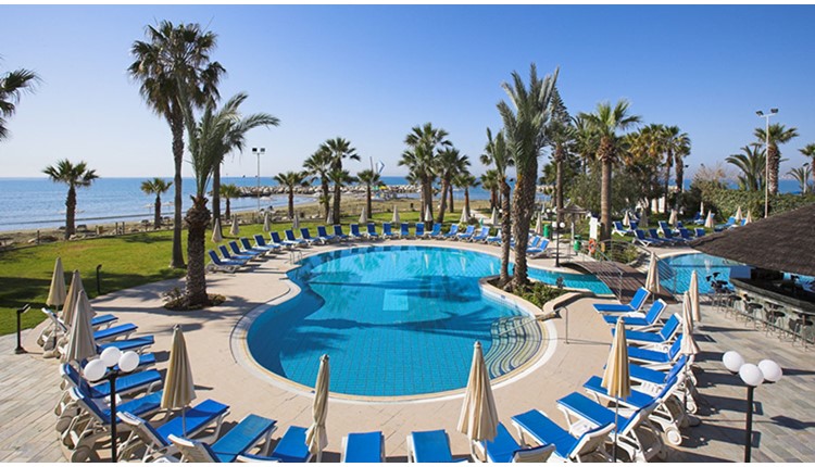 The Golden Bay Beach Hotel, Кипр